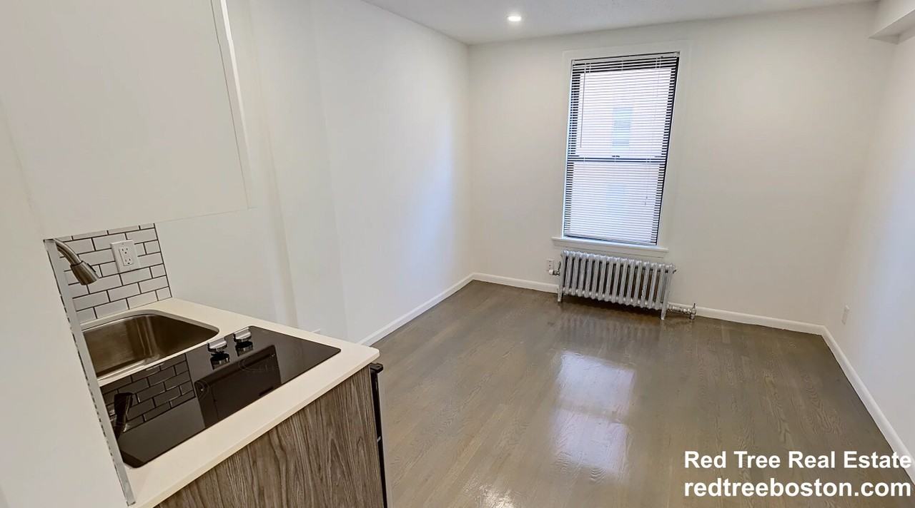 270 Newbury St #9