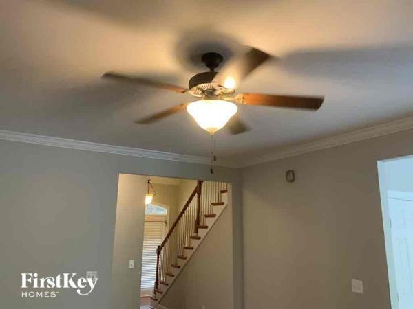 4377 Springbrook Ln - Photo 3 of 10