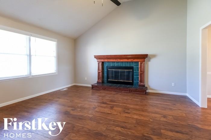 1111 Nw 61st Ct - Photo 3 of 15