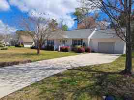 1908 Joslyn Dr #1 - Photo 1 of 1