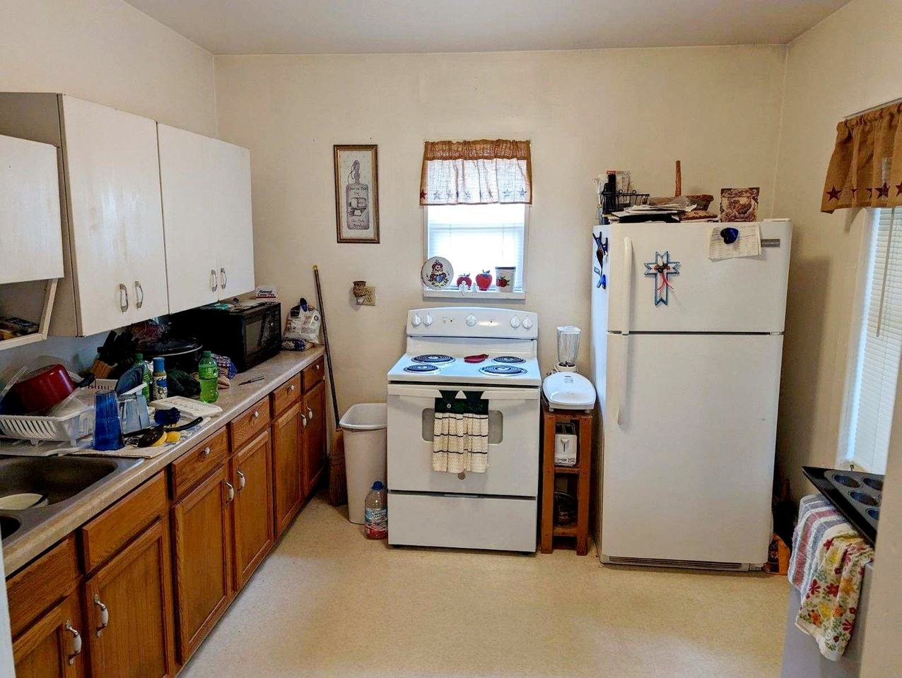 320 N 7th St #C - Photo 3 of 6