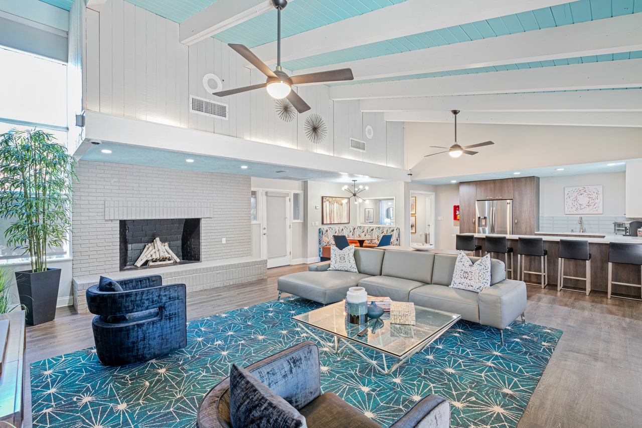 Enclave at Sabal Pointe Apartments - Photo 2 of 45