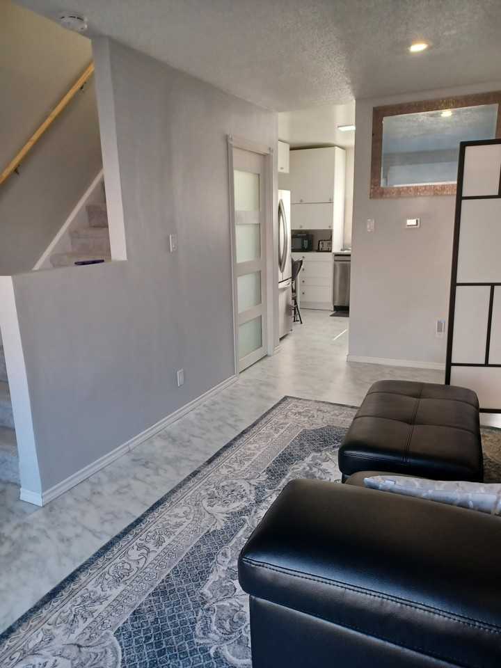 149 Bay St #29 - Photo 2 of 5