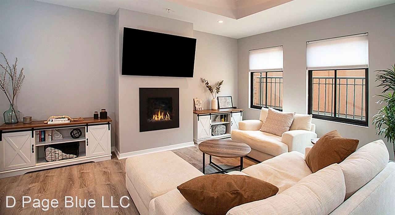 26 26 E Superior St-401 Condo 401 - Photo 2 of 14