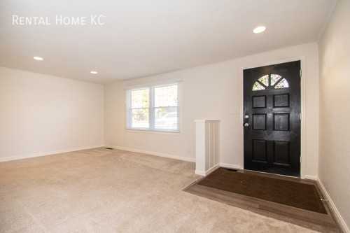 7712 Santa Fe Dr - Photo 3 of 29