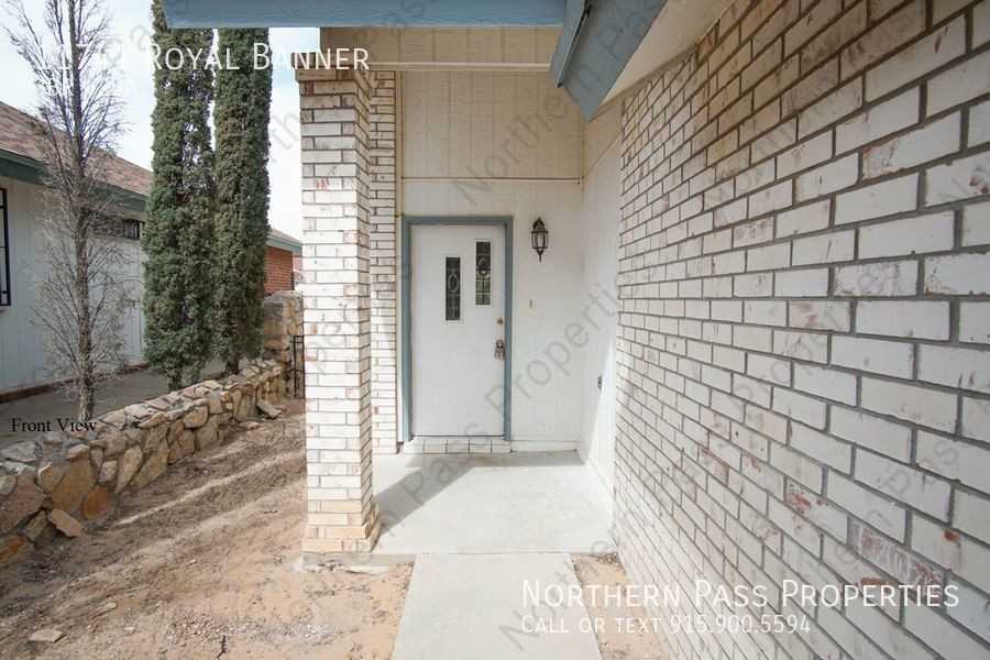 11741 Royal Banner Ln - Photo 2 of 23