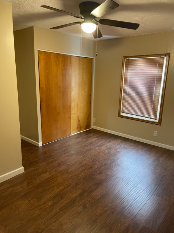 1500 L St - Photo 3 of 16