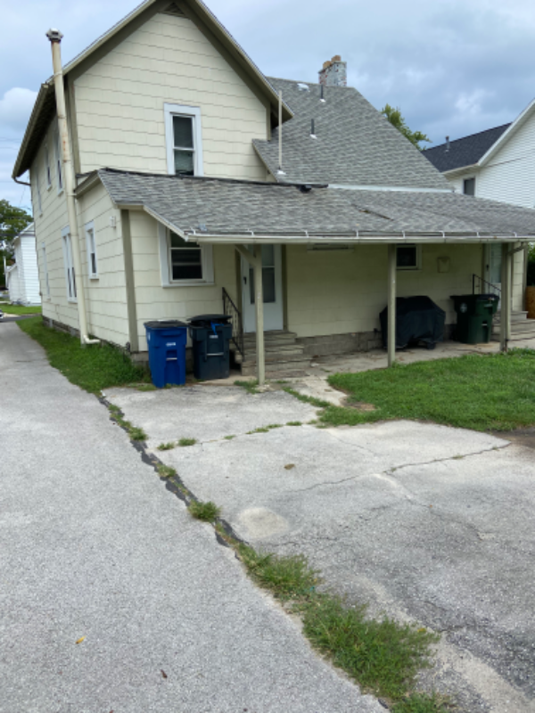 311 1/2 S Enterprise St - Photo 3 of 18