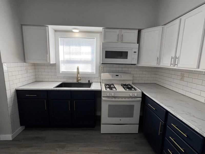 142 5th St - Photo 4 of 9