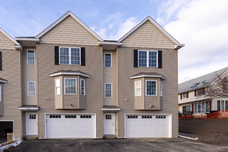 21 Karatzas Ave Manchester NH 03104 USA 2 unit Rentals Zumper