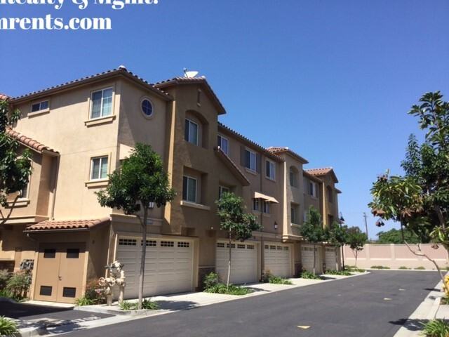 4027 Aidan Cir #1 - Photo 5 of 26