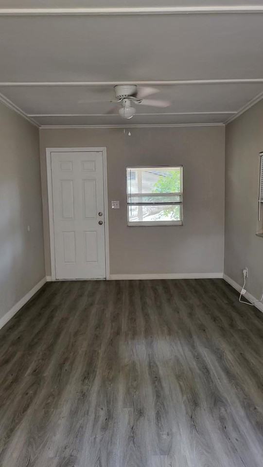 230 Delray Ave #B - Photo 3 of 6