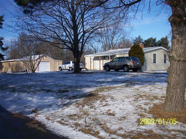 2517 Hagadorn Rd - Photo 2 of 9