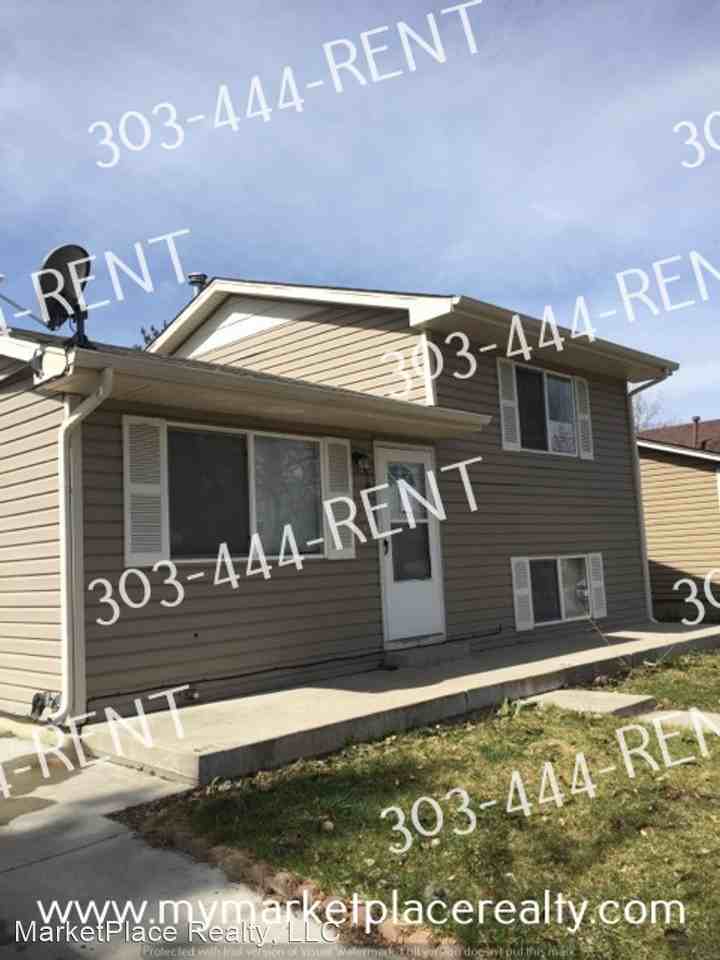 15916 15916 East 17th Place Adams County - Photo 3 of 12