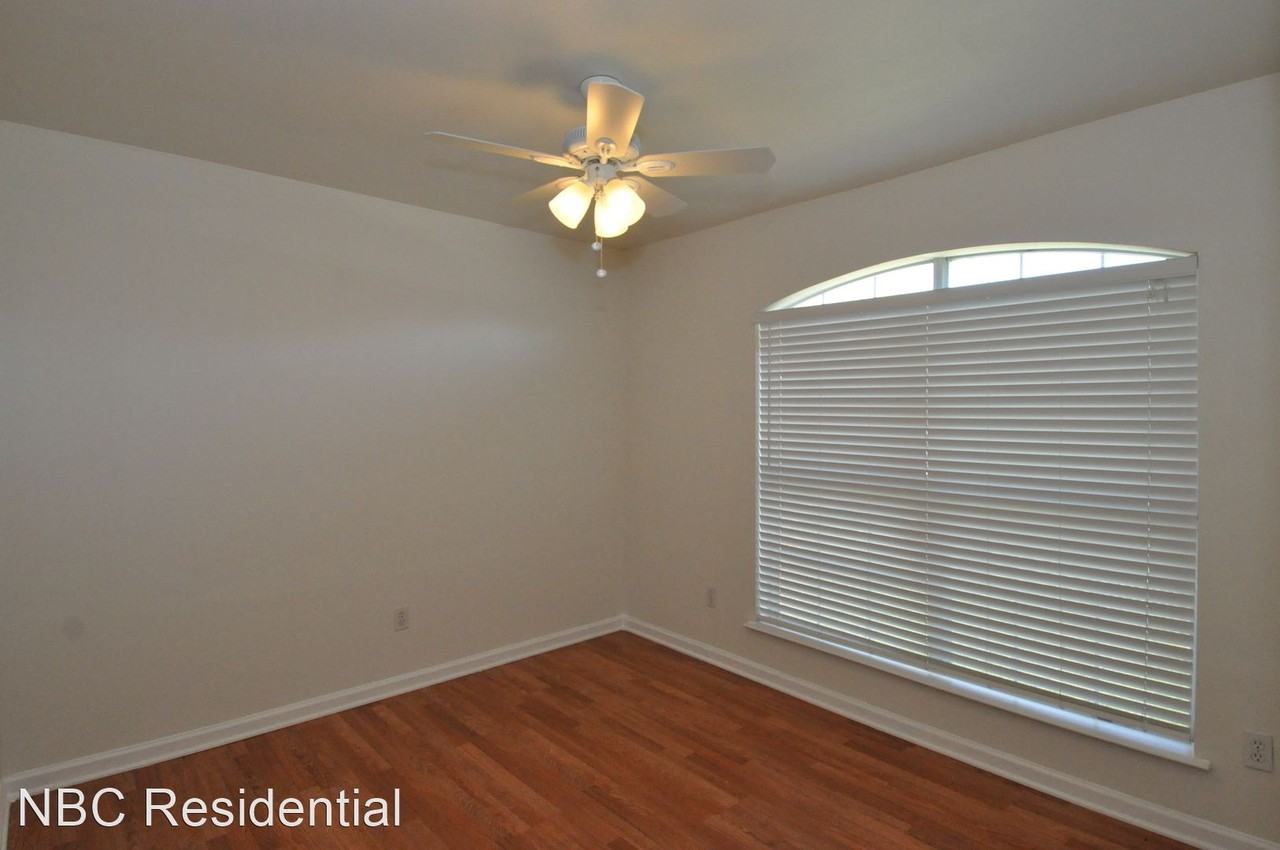 906 Terra St - Photo 3 of 22