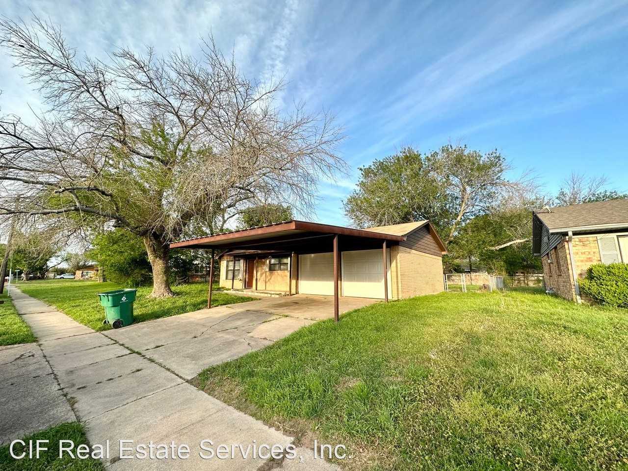 504 Cherokee St - Photo 2 of 23