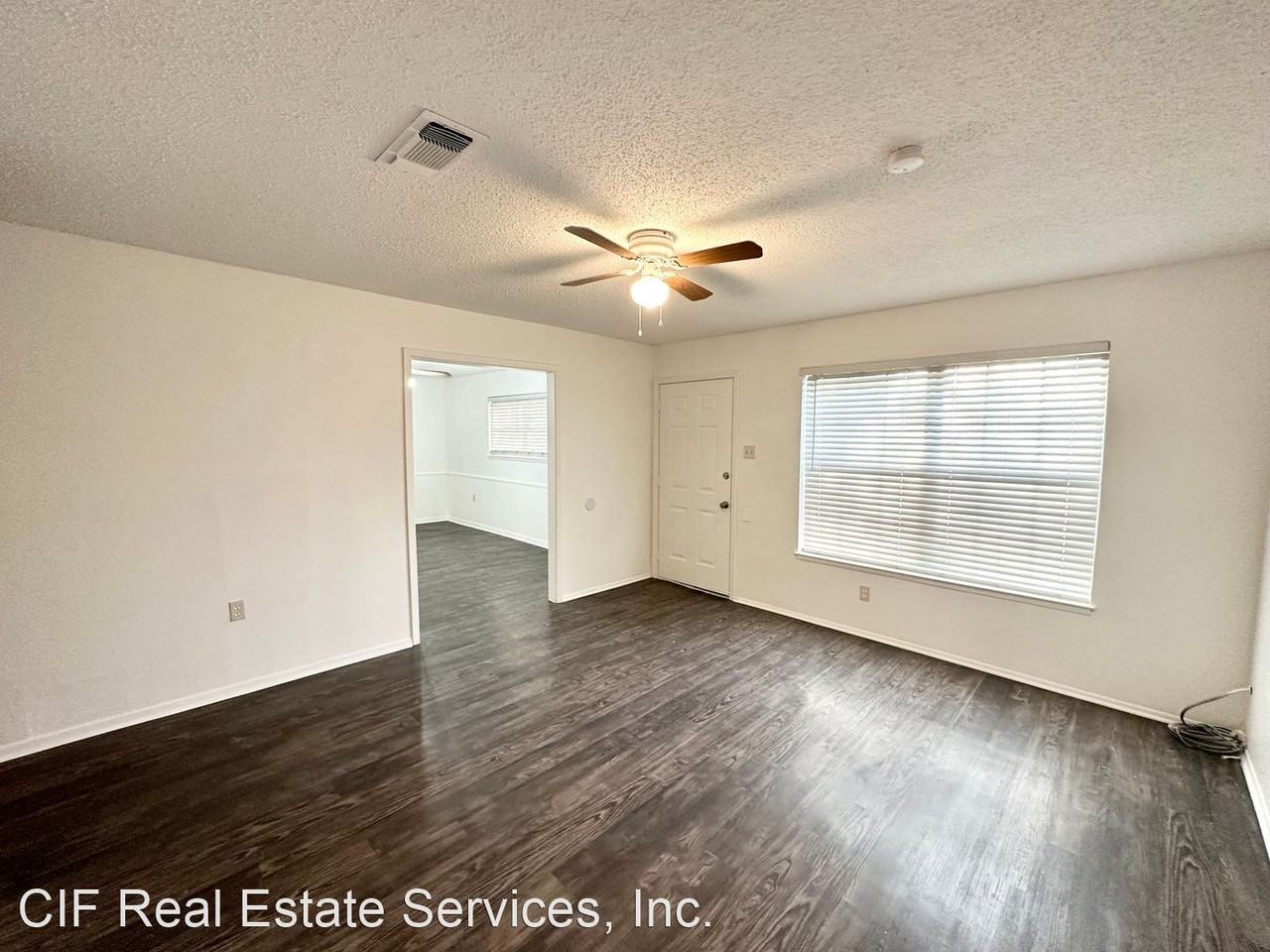 504 Cherokee St - Photo 3 of 23