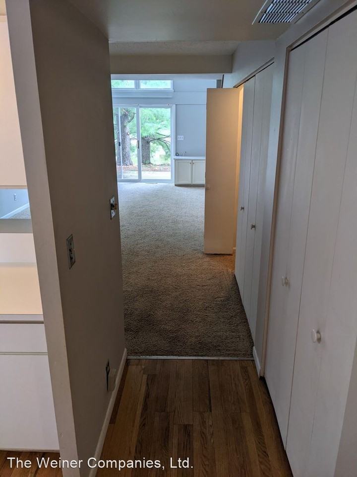 2044 Blackthorn Dr - Photo 3 of 30