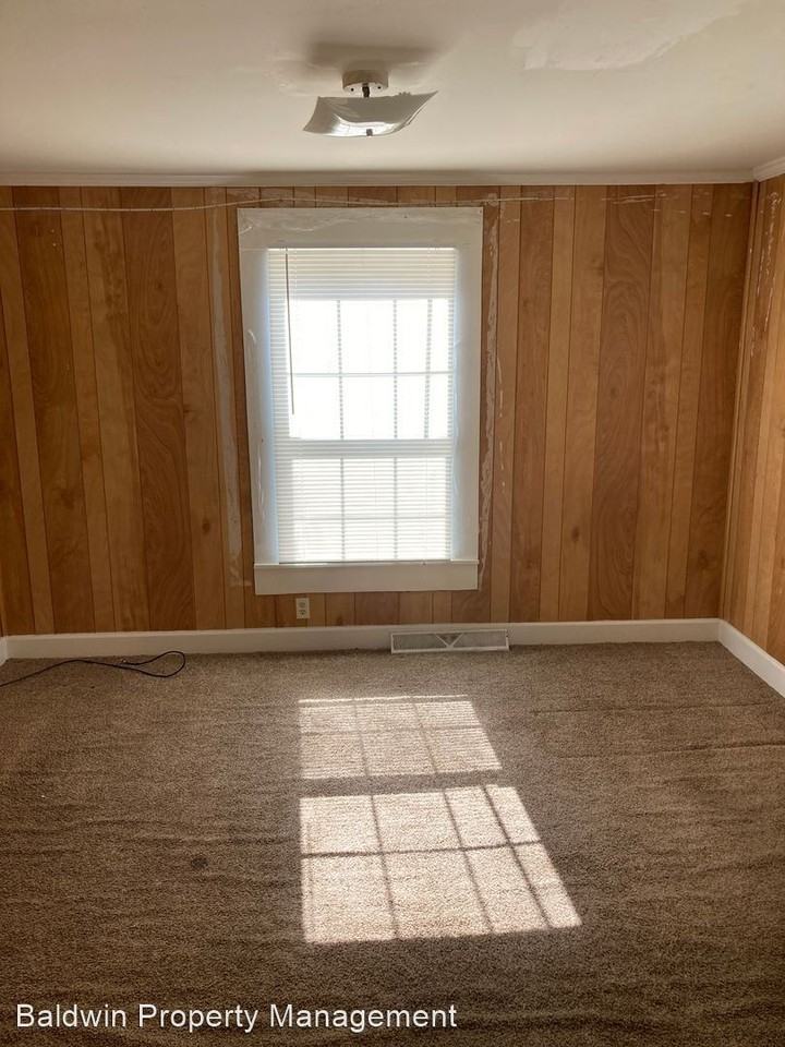 4031 Sheraton St - Photo 3 of 8