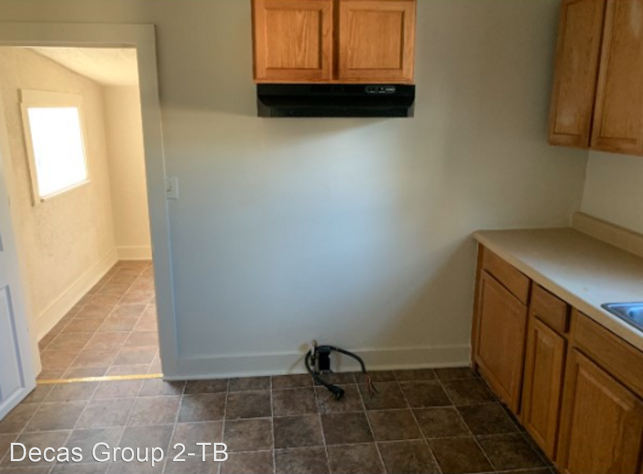 3321 Cedar Ave Sw - Photo 3 of 20