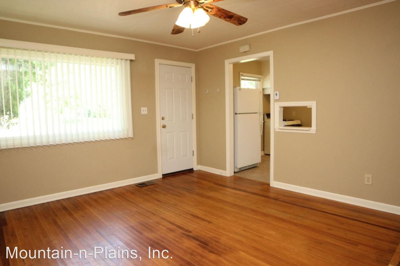 230 N Whitcomb St - Photo 3 of 11