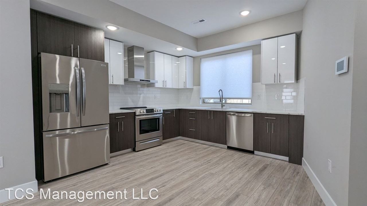 1201 North Taylor Street (DNM 4/1/2023) - Photo 2 of 50