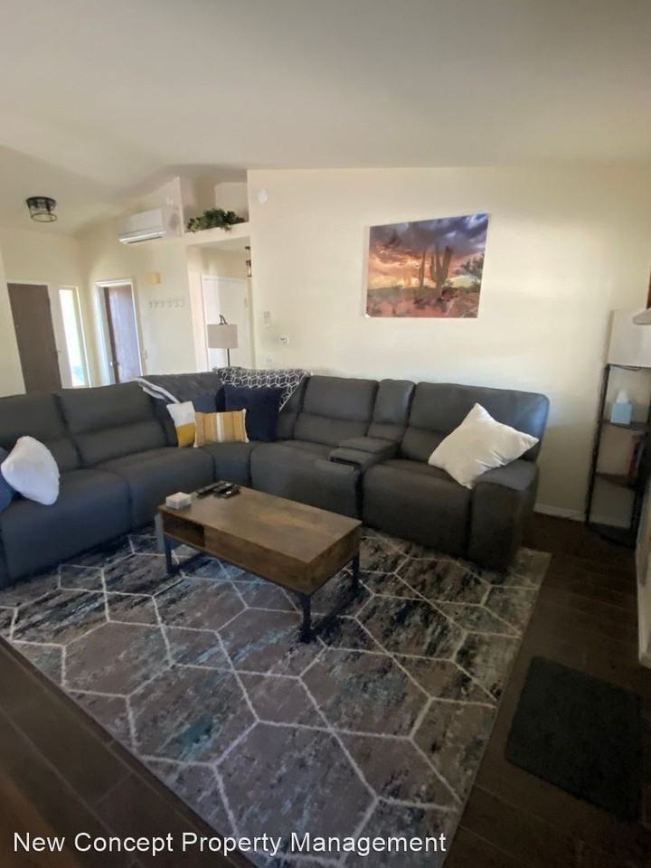 2510 W Tenbrook Way - Photo 2 of 20