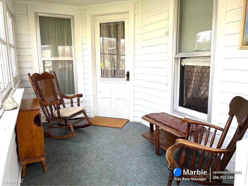 306 E Madison Ave - Photo 3 of 11