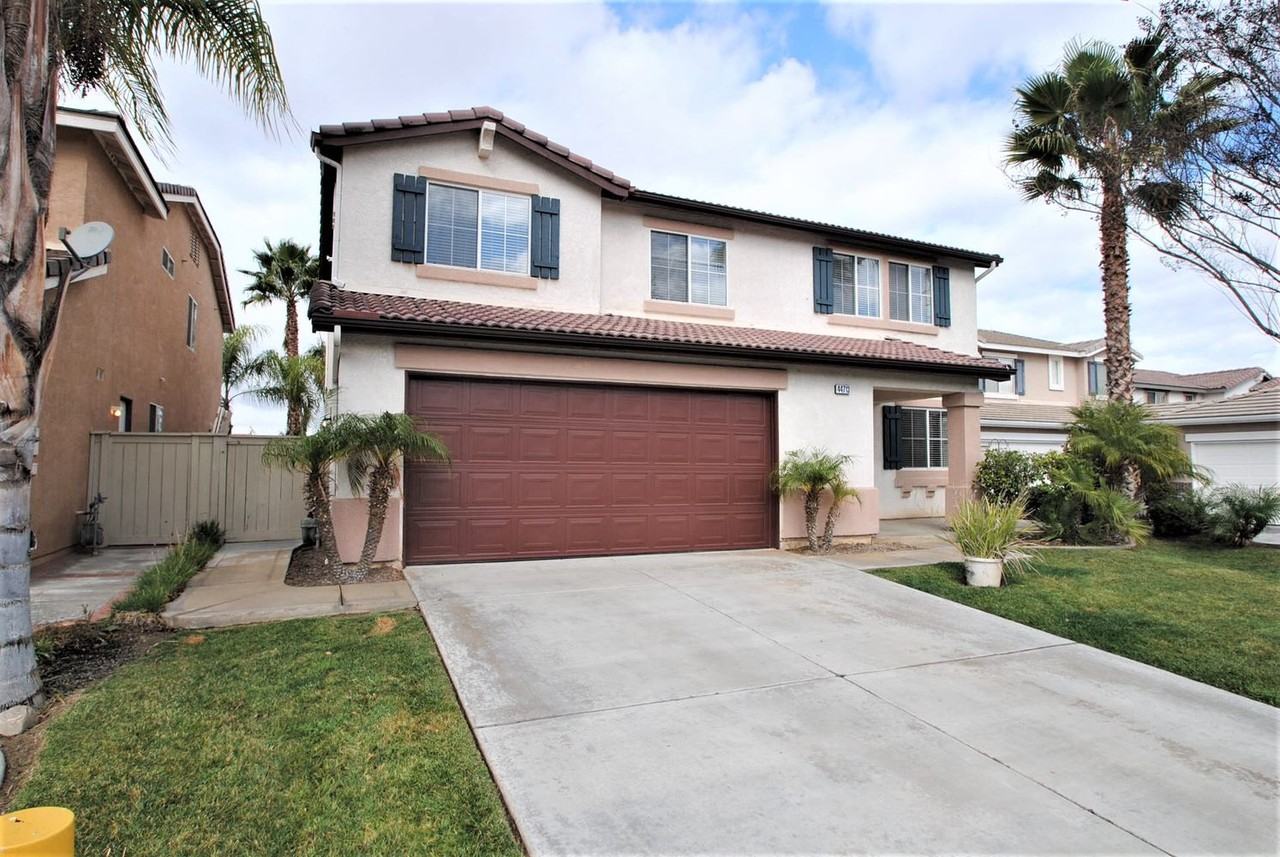 44713 Longfellow Ave - Photo 2 of 13