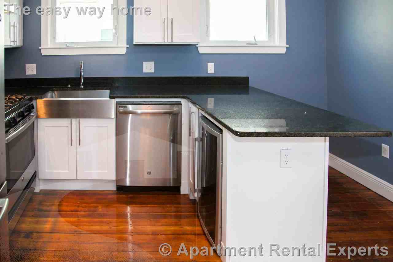 376 Prospect St #3 - Photo 2 of 10