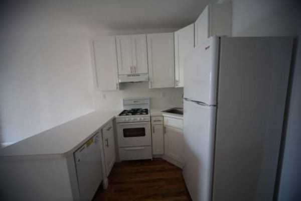 8th ave - Photo 2 of 4