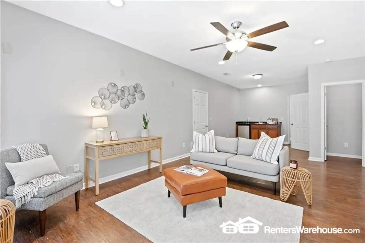 131 Bowen Cir Sw - Photo 3 of 40