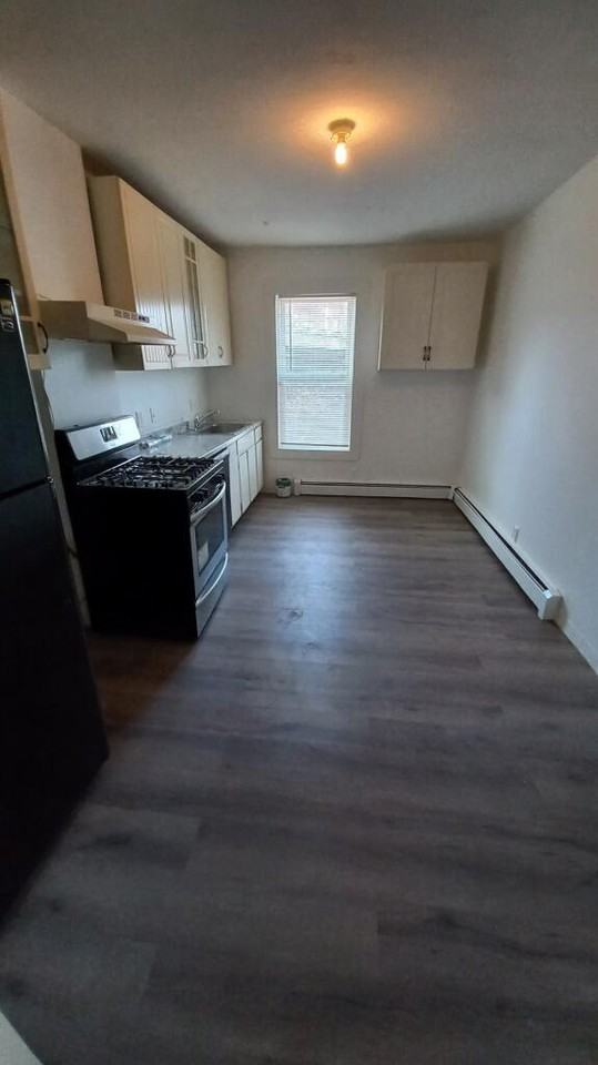 239 Delhi Street #1 - Photo 2 of 9