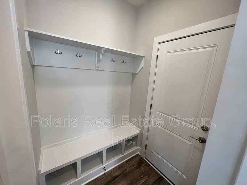 561 Steinbeck Place - Photo 7 of 22