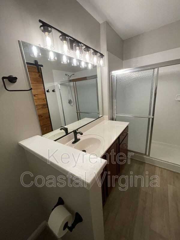 1201 Broad Water Arch - Photo 7 of 10