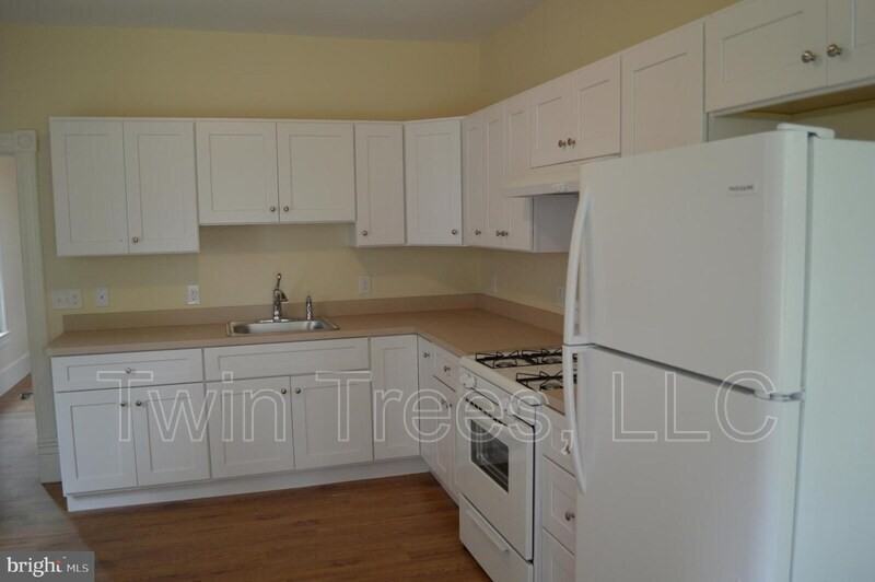 5899 Gospel St - Photo 2 of 9