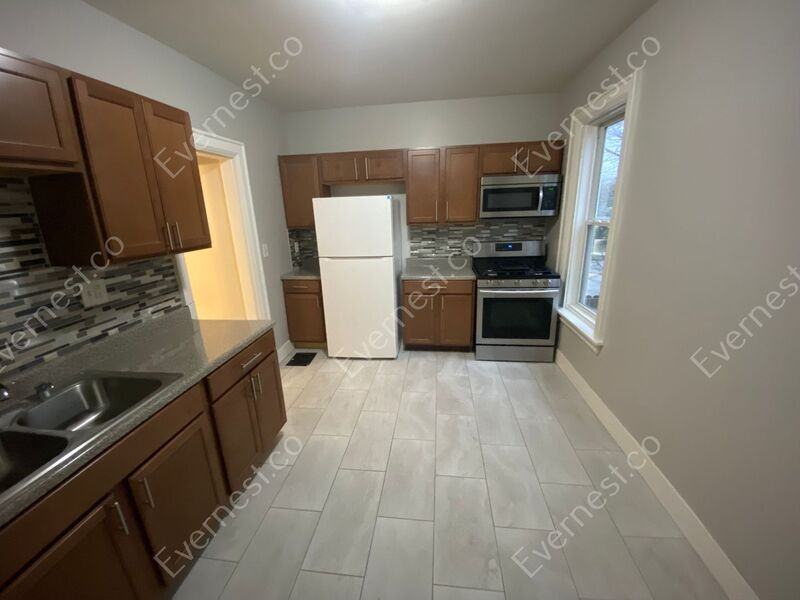 1485 E Mound St - Photo 2 of 27