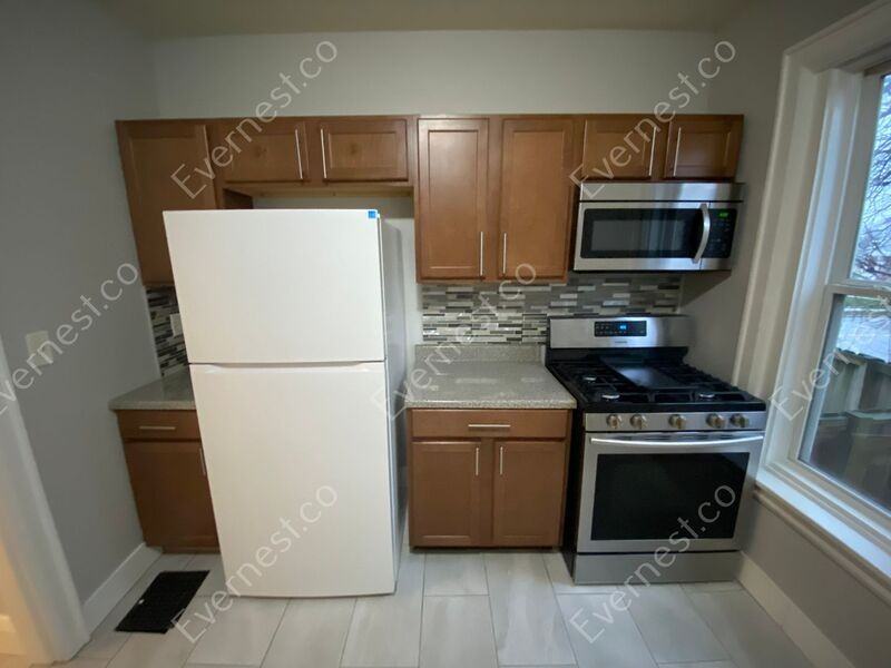 1485 E Mound St - Photo 3 of 27