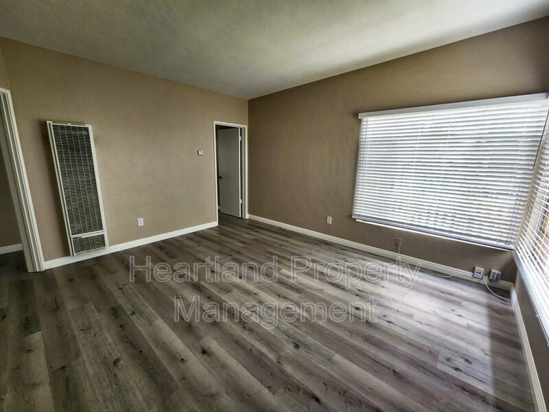 7380 Colony Rd - Photo 2 of 6