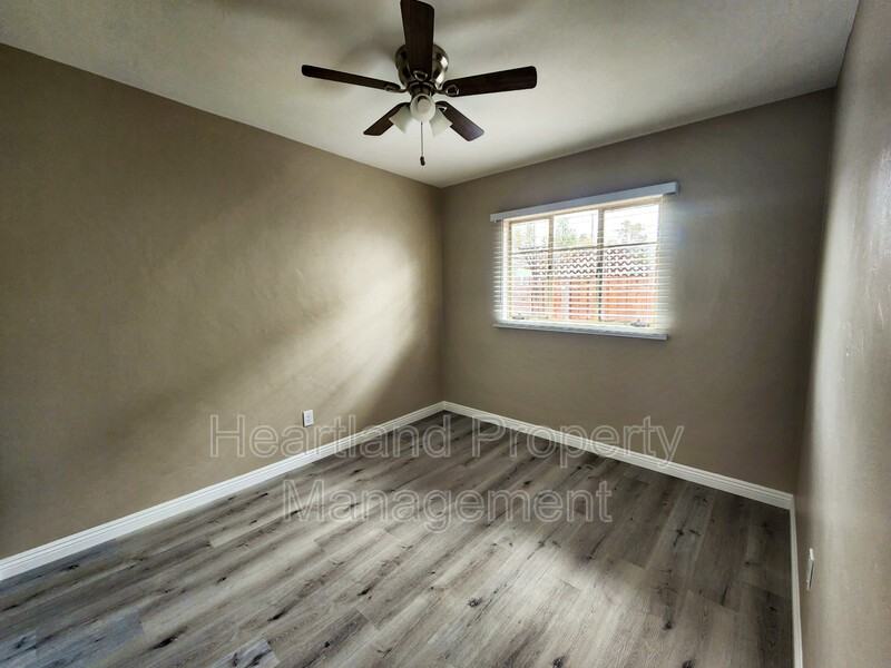 7380 Colony Rd - Photo 4 of 6