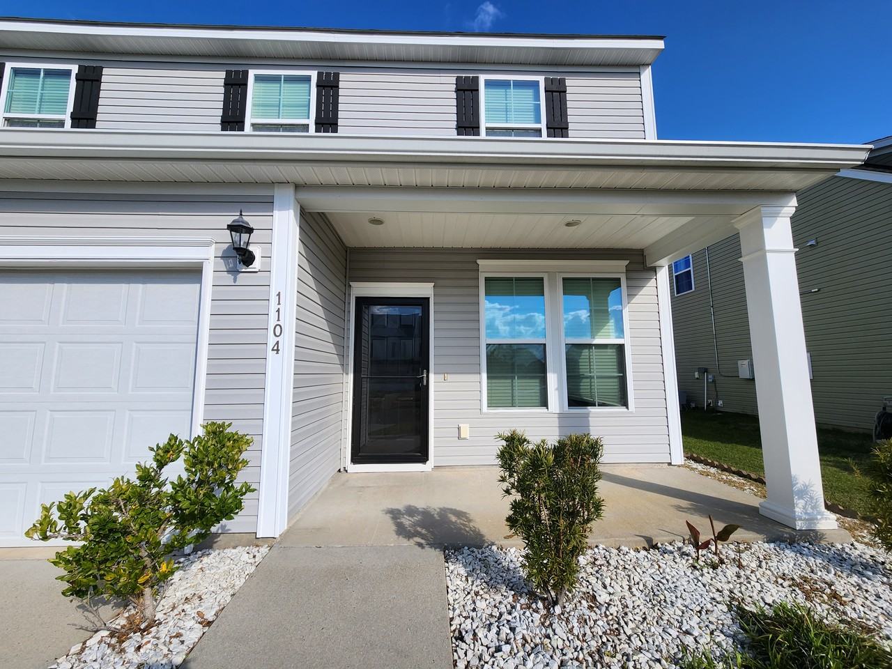 1104 Friartuck Trl - Photo 3 of 31