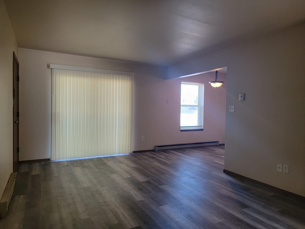 1335 Moreland St - Photo 2 of 11
