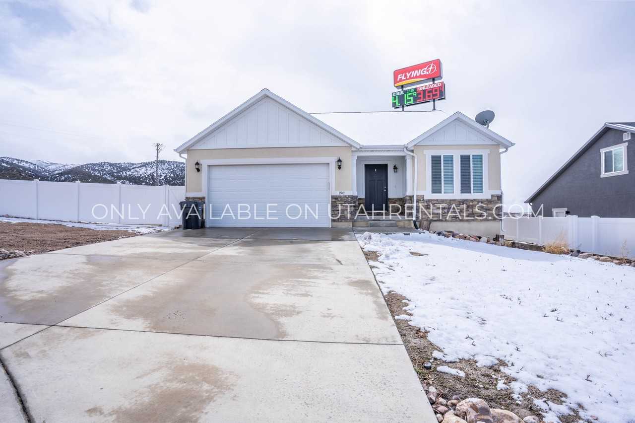 198 Es - Photo 3 of 26