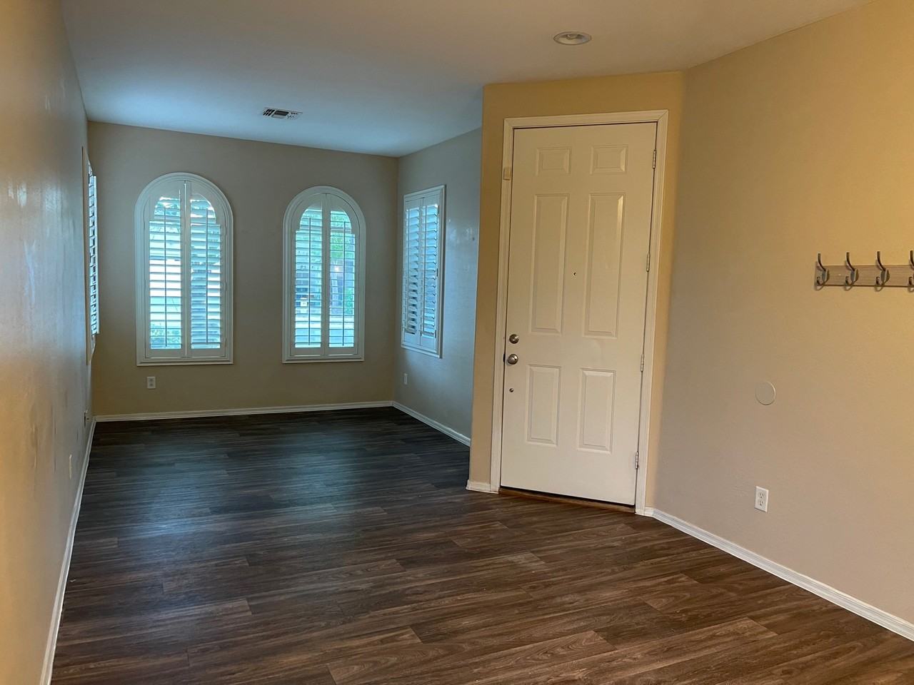 4626 E Murrieta Rd - Photo 3 of 16