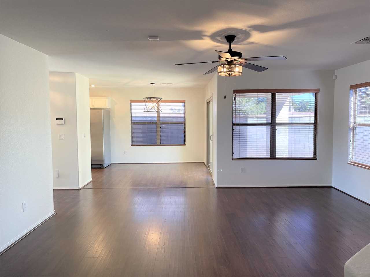 1115 E Lowell Ct - Photo 6 of 35