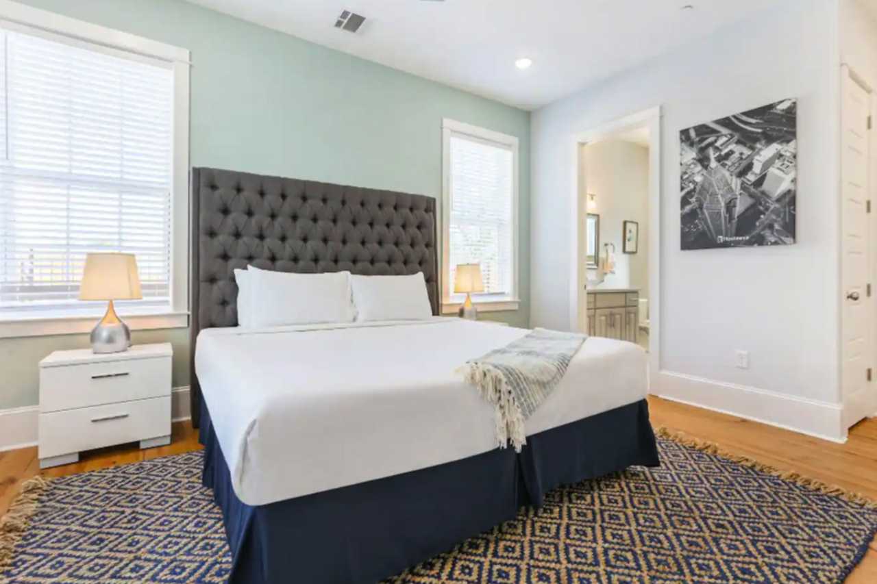 1222 Carondelet Street - Photo 3 of 19