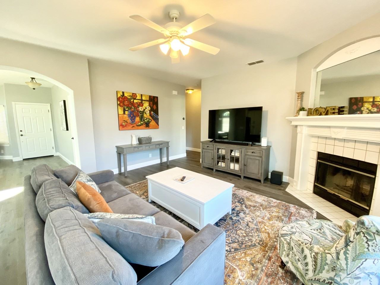 104 Paine Ct #1 - Photo 2 of 12