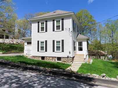 17 Highland St - Photo 3 of 23