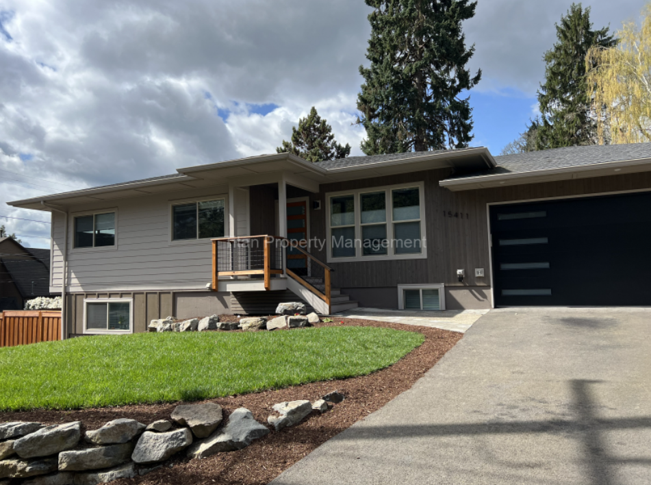 15411 Southeast Linden Lane - Photo 2 of 24