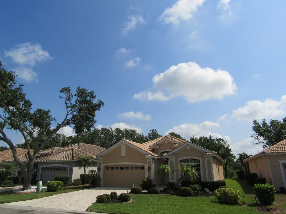 723 Back Nine Dr - Photo 2 of 50